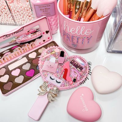 Customized Heart Hand Mirror