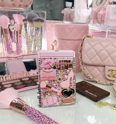 Popular Compact Mirror Designs
