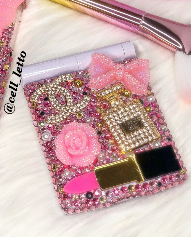 “Make It Sparkle” LED Compact Mirror