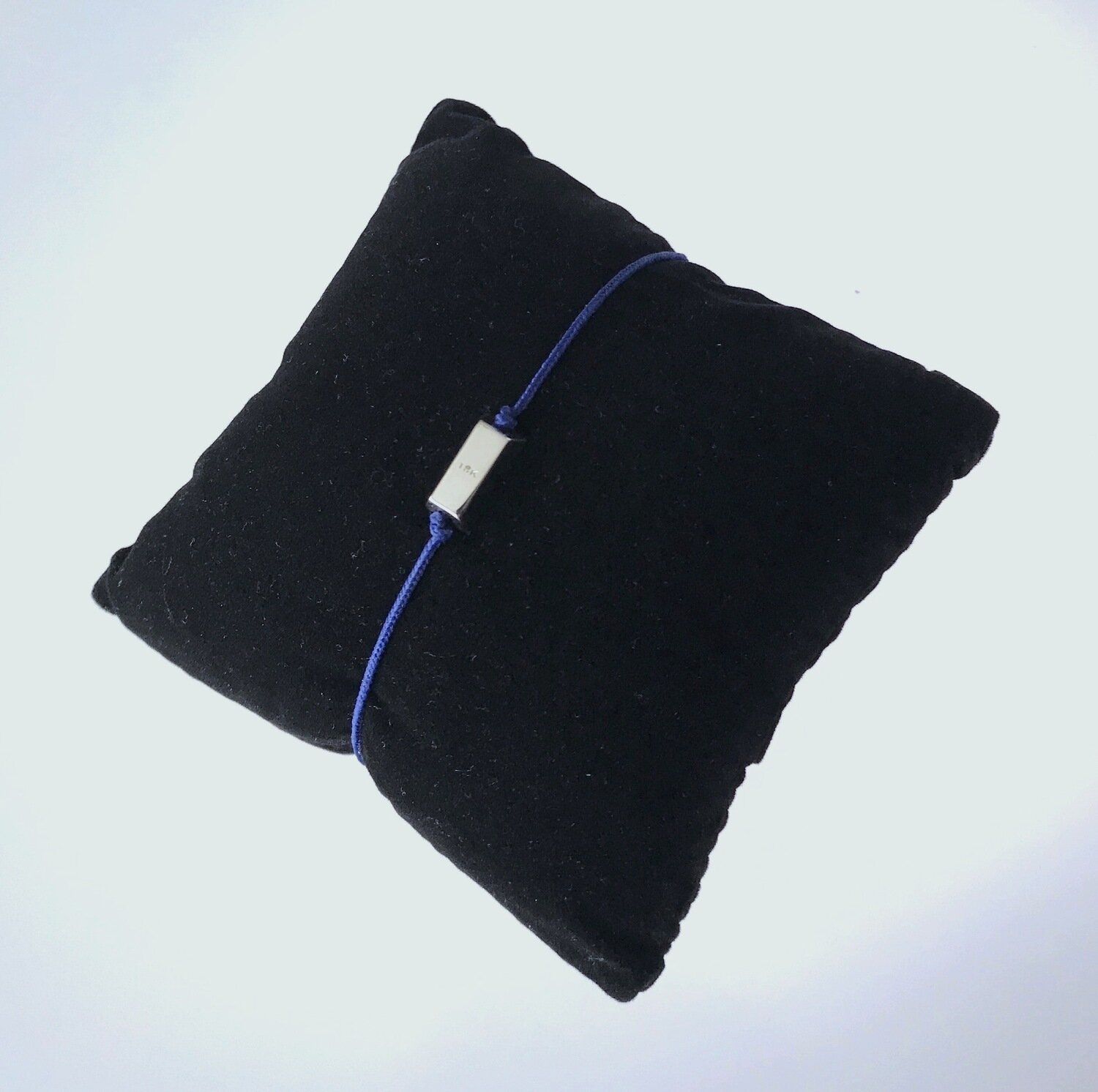 Bracelet lingot or blanc 18k 750/1000 sur cordon bleu