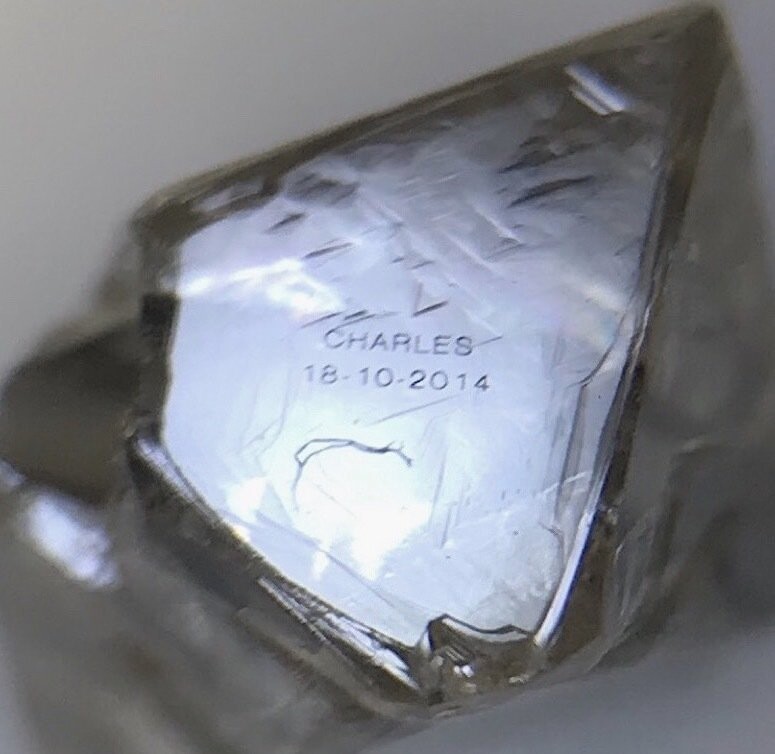 Gravure sur diamant au laser