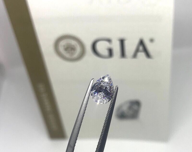 Diamant poire 1 carat H-SI1