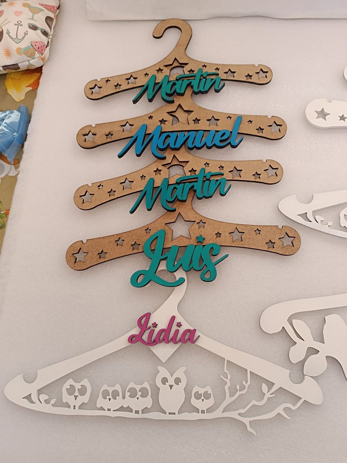 Perchas madera