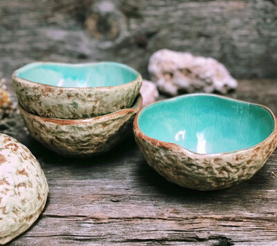 Handgemachte kleine Schale aus Keramik türkis (4er Set)