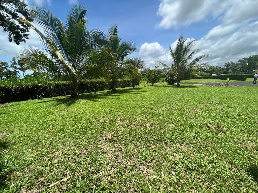 Lote A-12 Condominio La Huerta