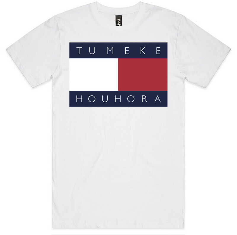 Tu Meke Houhora Tee (ma=white)