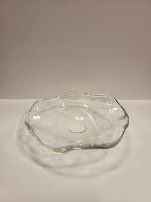 Picture of a thick wavy glass replacement bowl for an aroma lamp.
