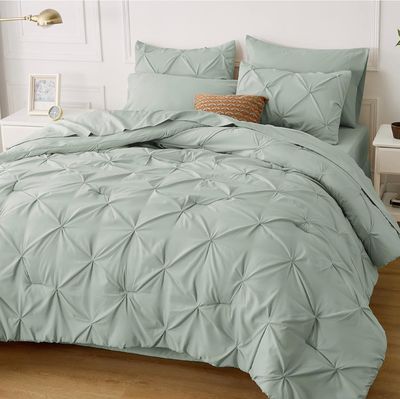 Bedsure Green Comforter Set Queen - Bed in a Bag Queen, Pintuck