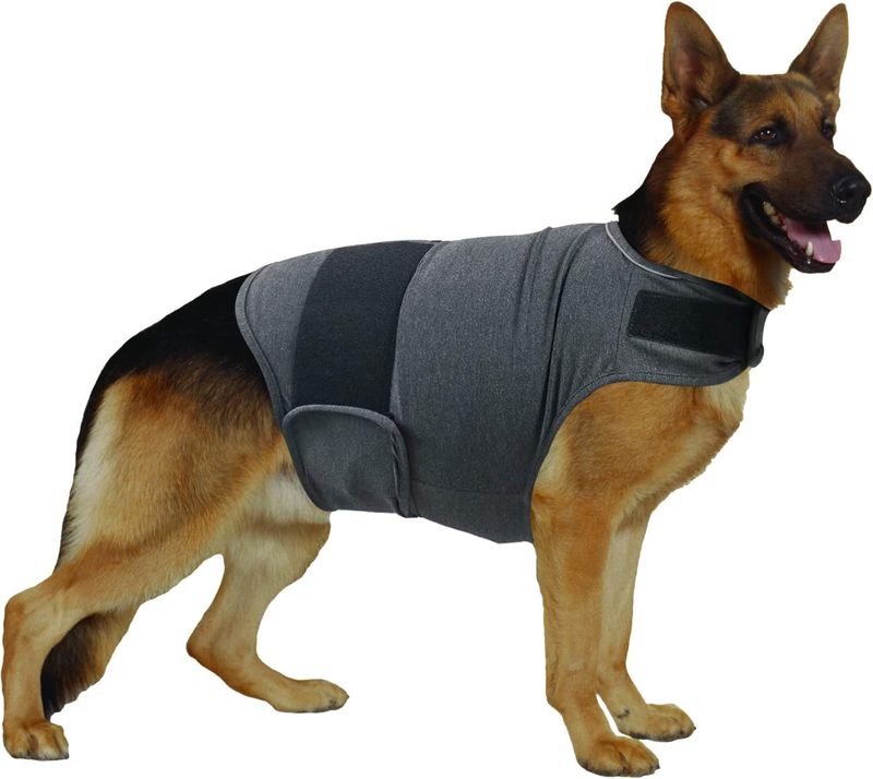 QIYADIN Dog Anxiety Relief Coat, Adjustable Shirt