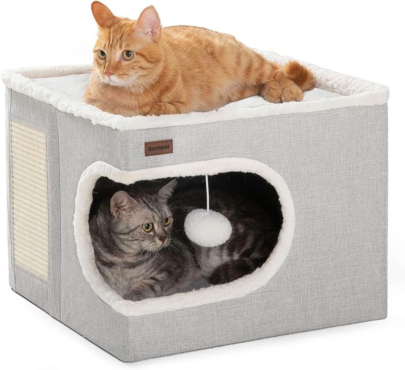 Garnpet Cat Bed for Indoor Cats Cube House, Covered Cat Cave Beds & Furniture