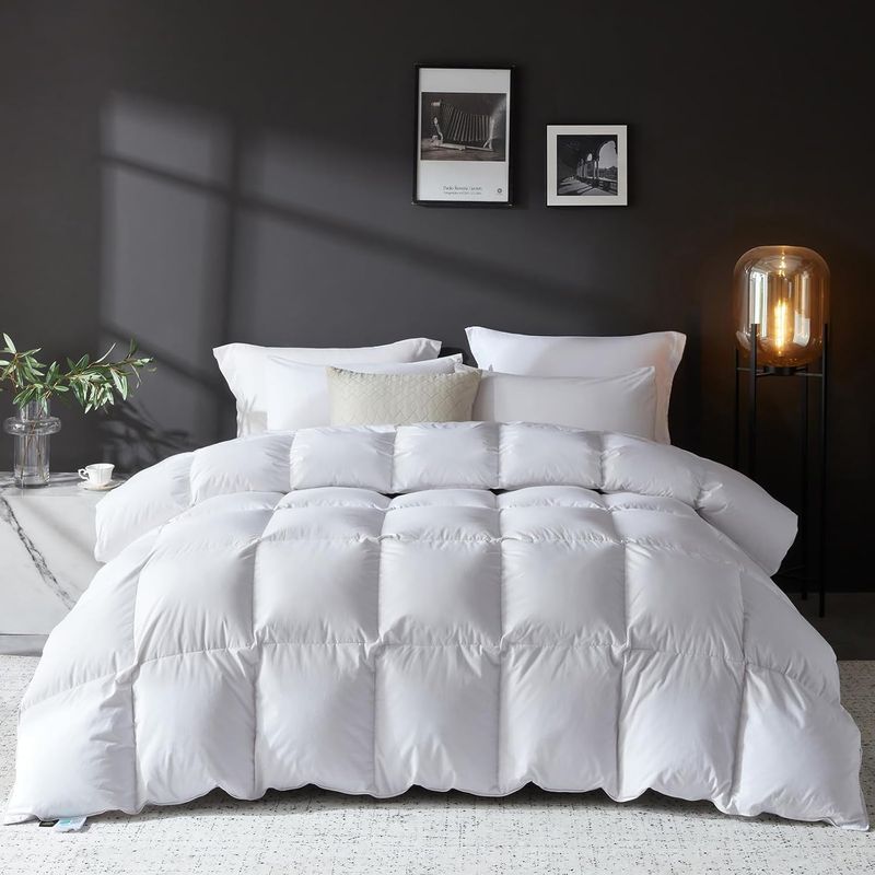 L LOVSOUL Goose Feather Down Fiber Comforter FULL Size, Duvet Insert