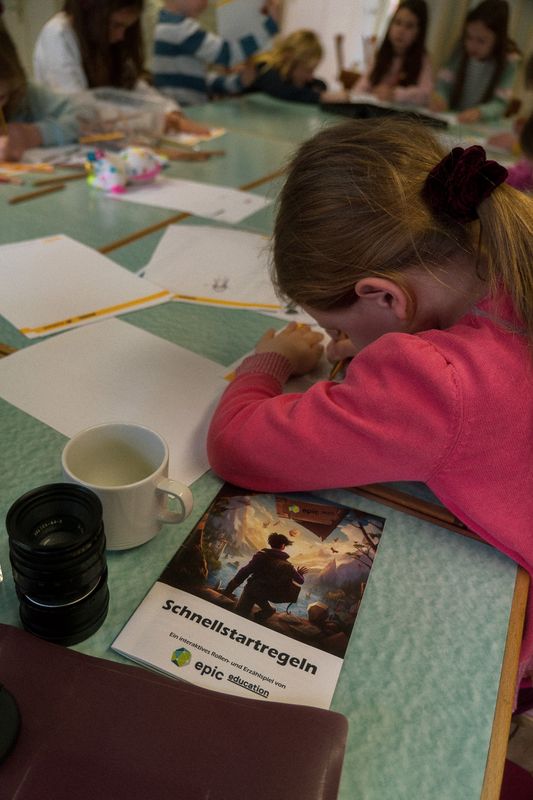 Die kleine Held*innenreise - Geschichten interaktiv erleben