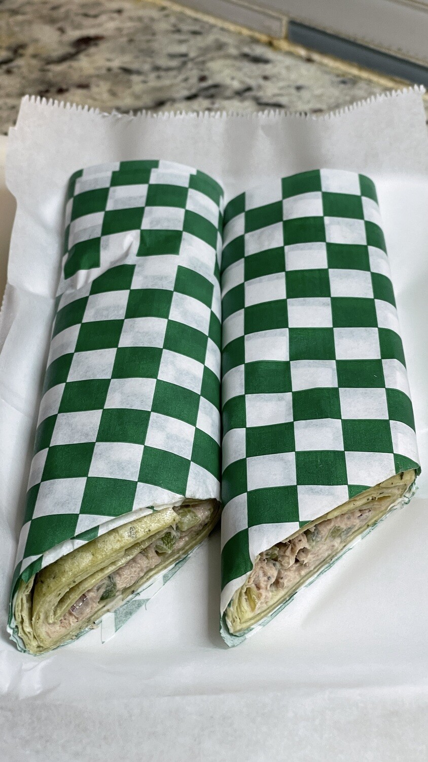 MISIL of Tuna Wraps 6&quot; with spinach tortilla (2)