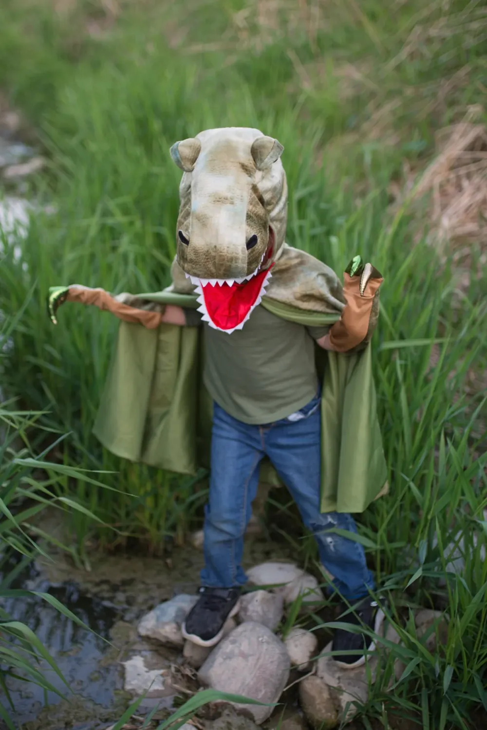 GP 56885 Grandasaurus T-Rex w/Claws 4/6
