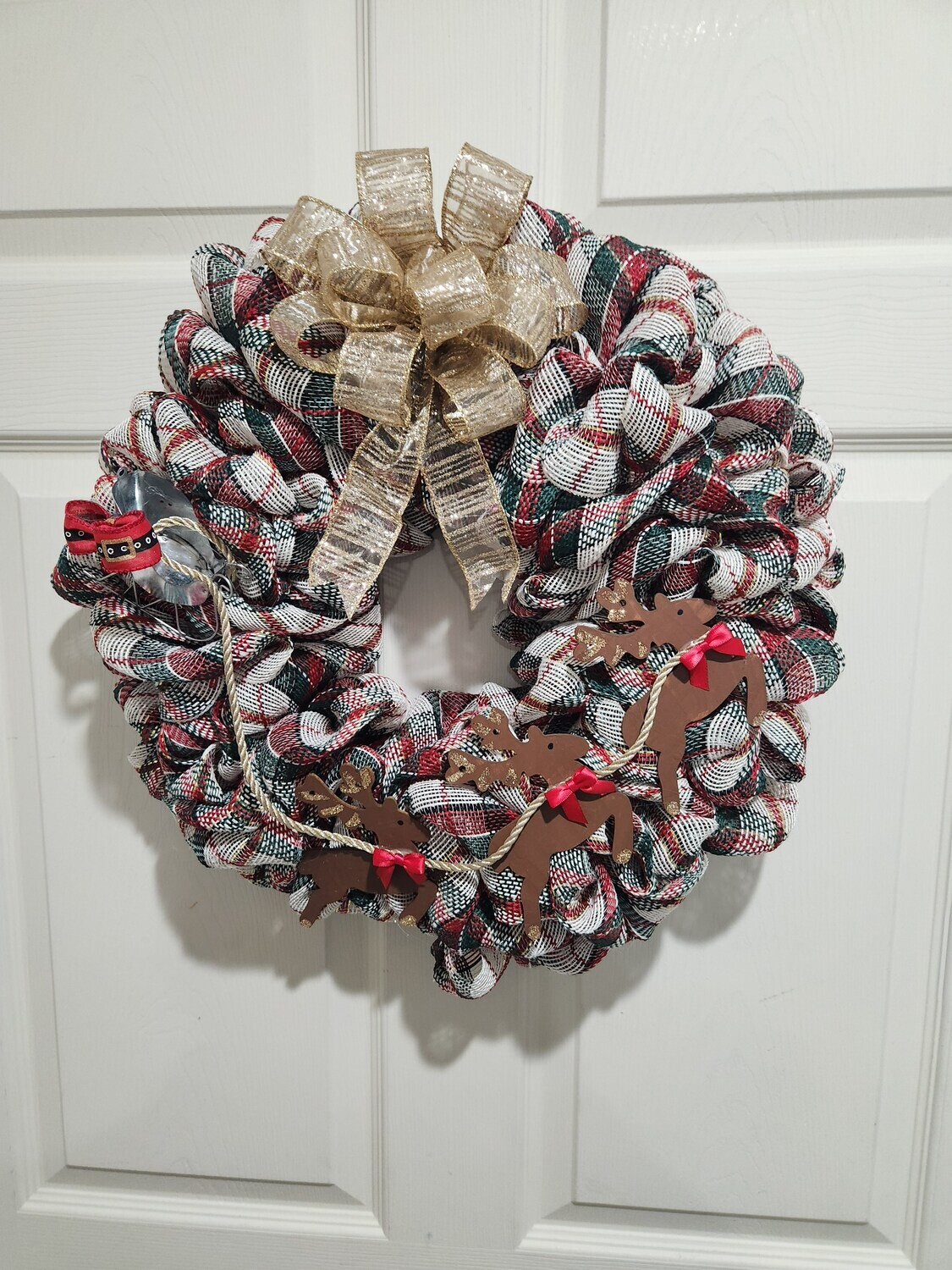 Sleigh w/ Reindeers