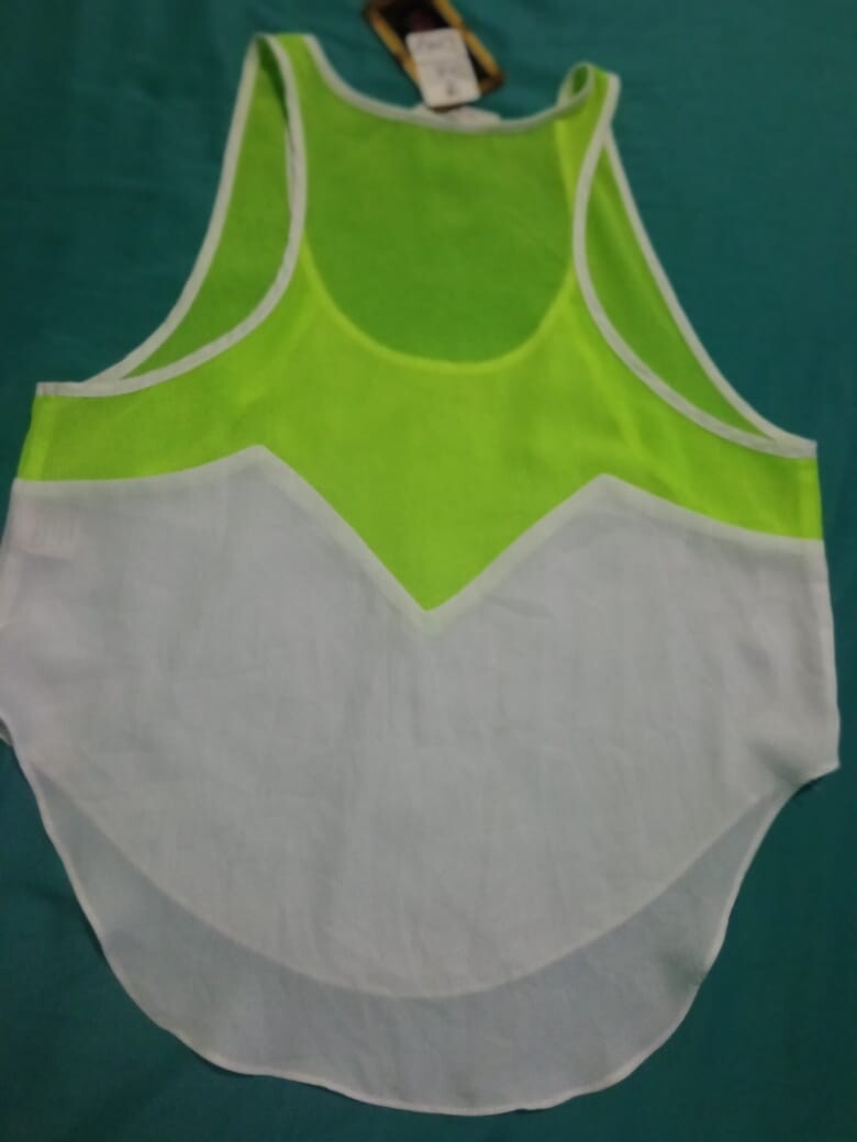 Blusa Blanca con Verde Lima