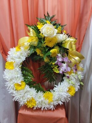 Circle Wreath - Yellow and white