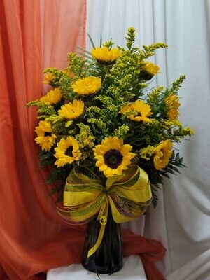 12 Sunflowers in a vase 