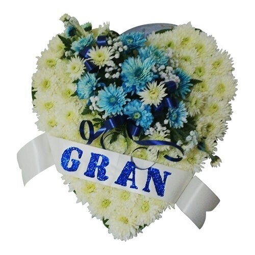 Wreath - Closed Heart with GRAN sash - 18