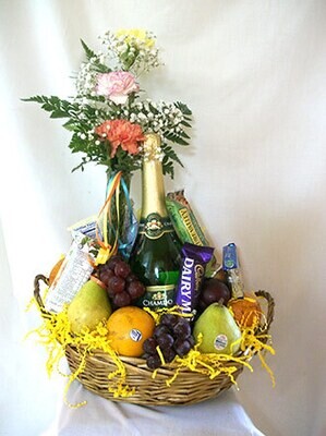 Fruit, Non-Alcoholic Wine with 3 Carnations