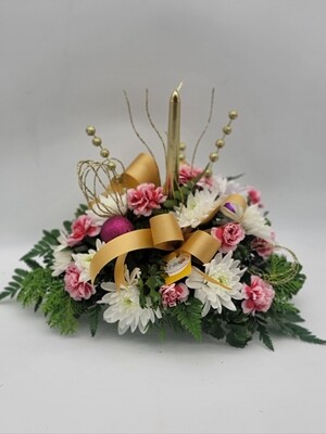 Christmas table arrangement