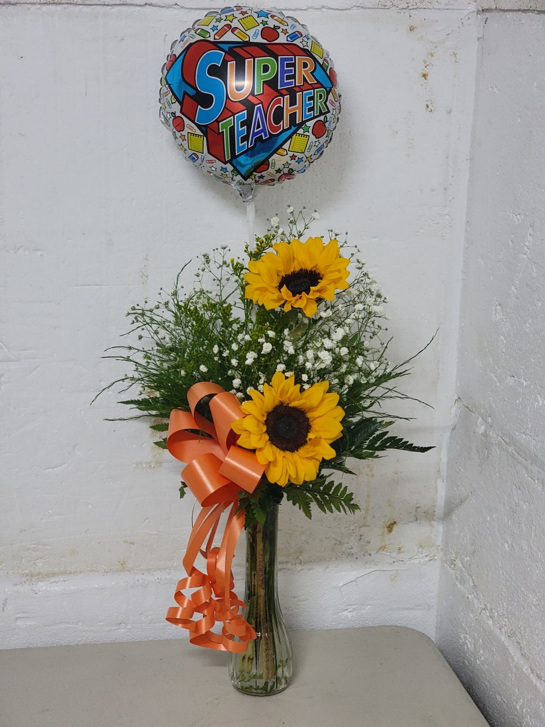 Sunflowers  2 in a vase with a balloon