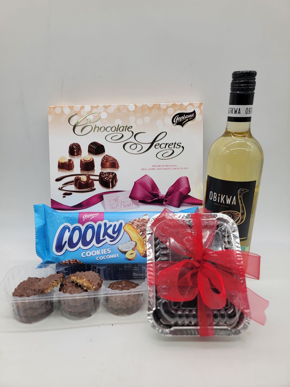Chocolate 114g, White Wine, Cookies, 6" x 6" square  Christmas Cake