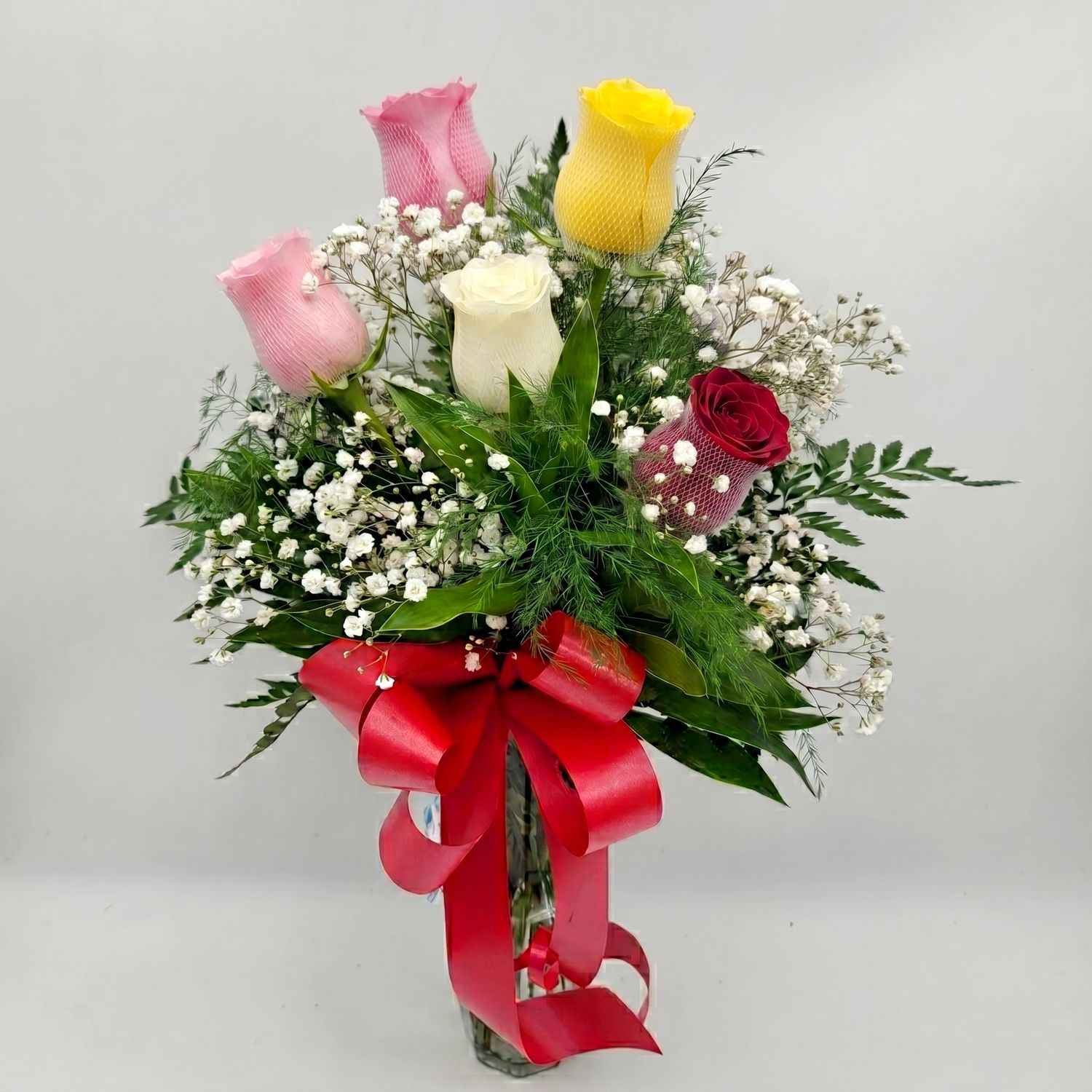 5 mix colour roses in a vase