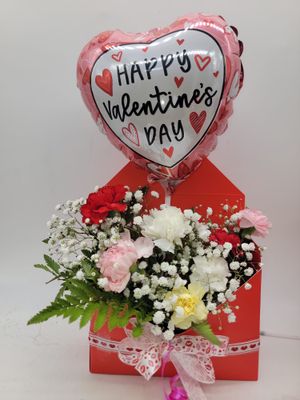 Love Letter Bouquet: Mixed Carnations with Balloon