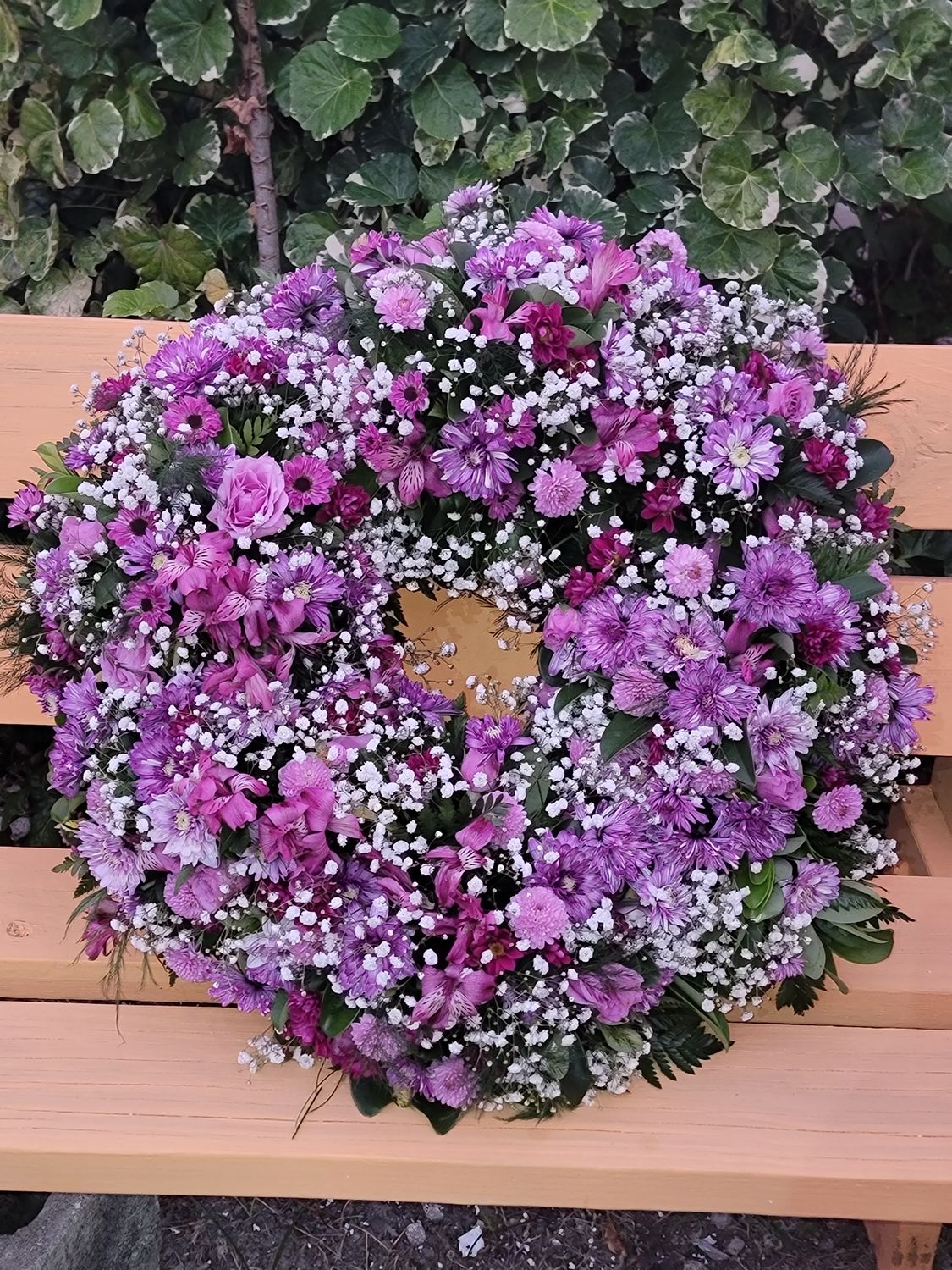 Round Wreath purple