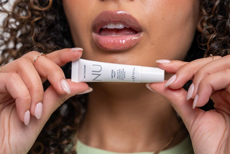 Lip peptide pout