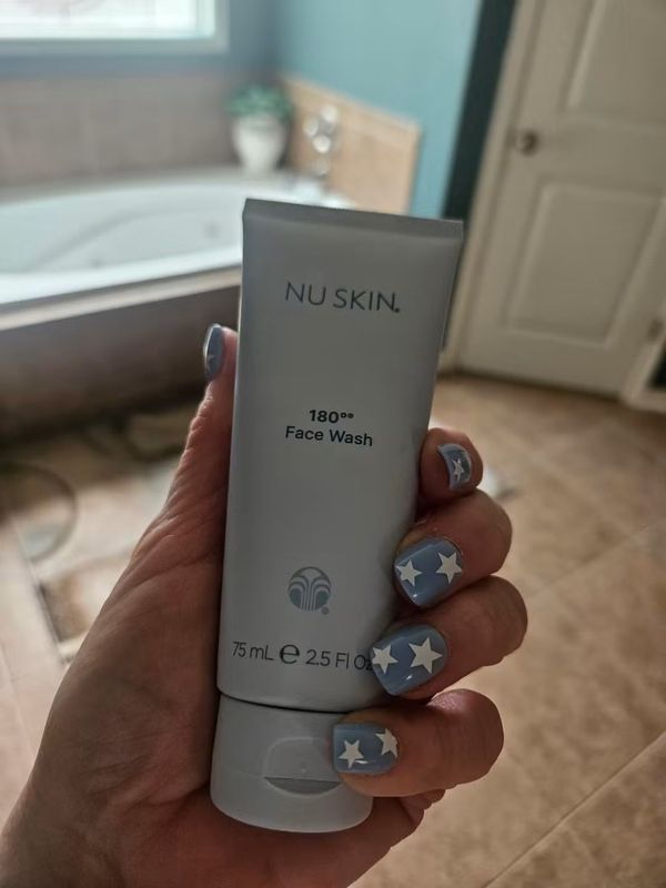 VIT C 180 Face Wash