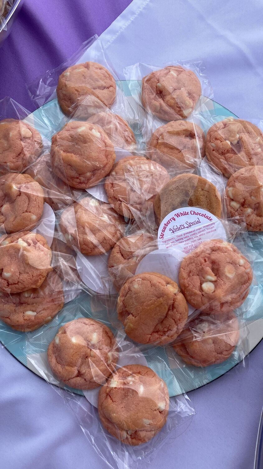 Strawberry White Chocolate Cookies (12)