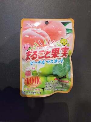 23617 KASUGAI Peach & Muscat Candy 32g