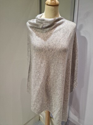 Cashmere Poncho by LOOP CASHMERE