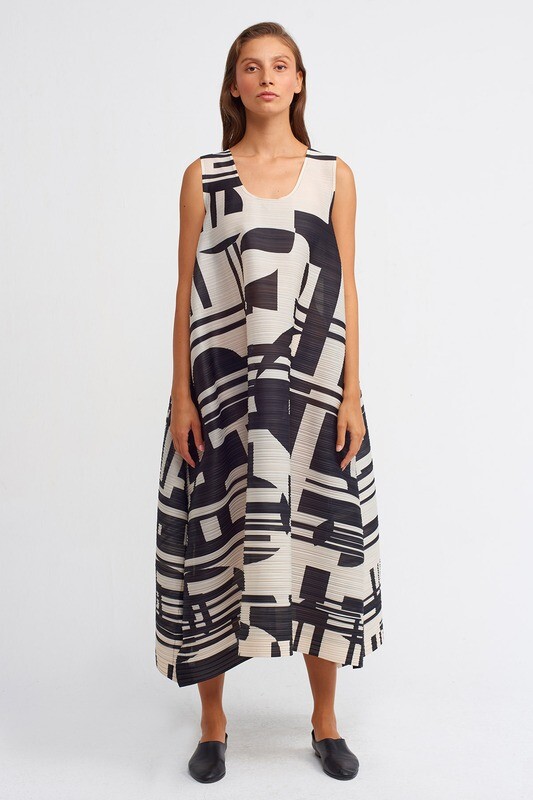 Nu Loose Style Pleated Dress Full Length