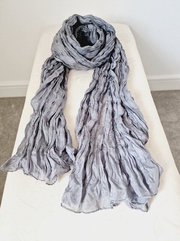 PRIVATSACHEN LONG CRUSHED SILK SCARF RIESENCRASH-Muskat-Lotus