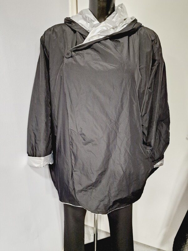 NU REVERSIBLE LIGHTWEIGHT COAT