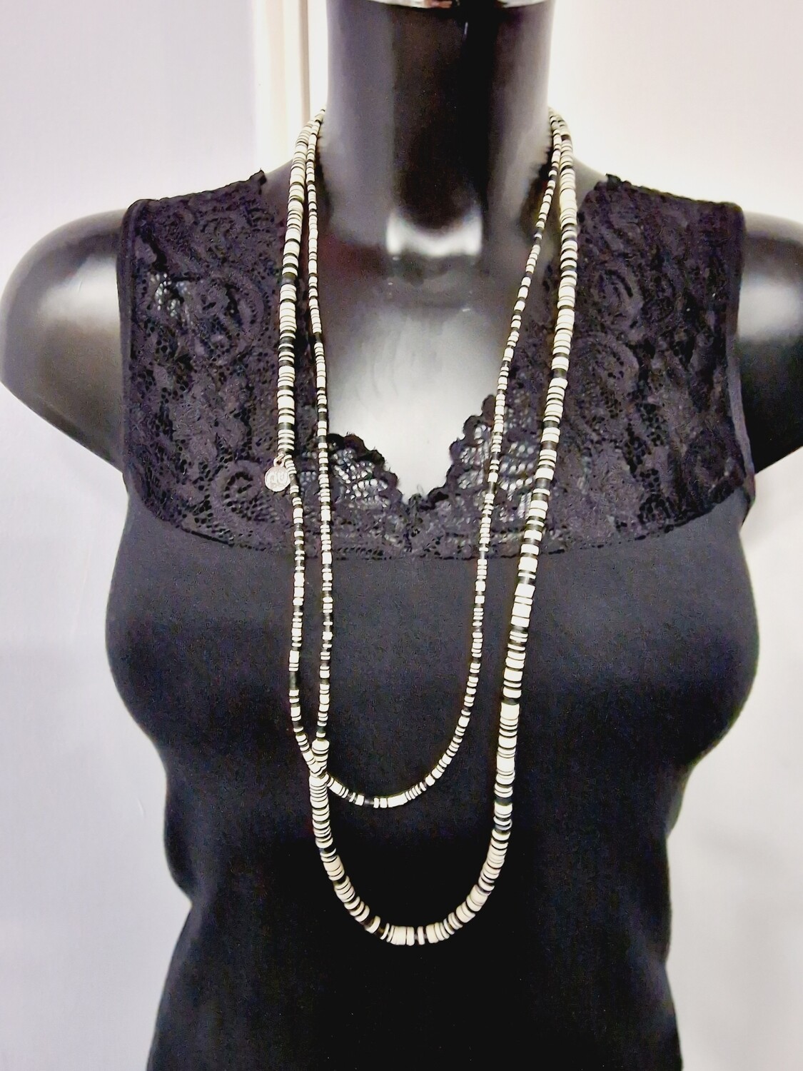 NU BLACK AND WHITE BEADS