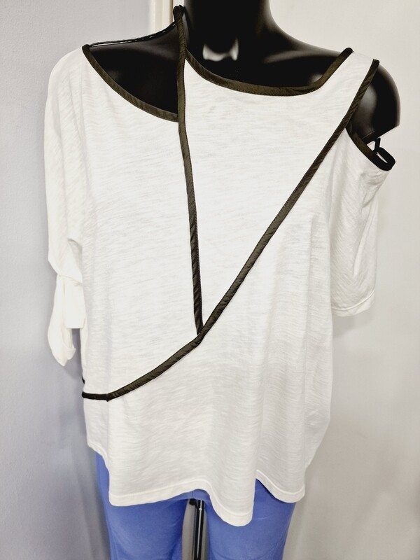 CARACLAN T-SHIRT CARACLAN T-SHIRT