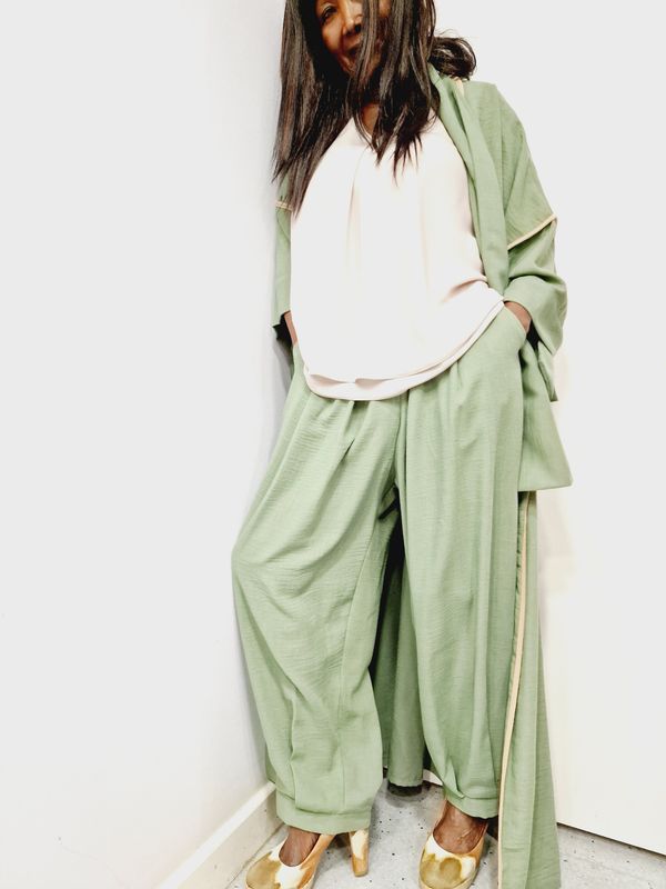 CARACLAN GREEN TROUSERS
