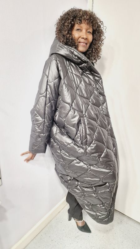 CARACLAN OVERSIZED QUILTED COAT