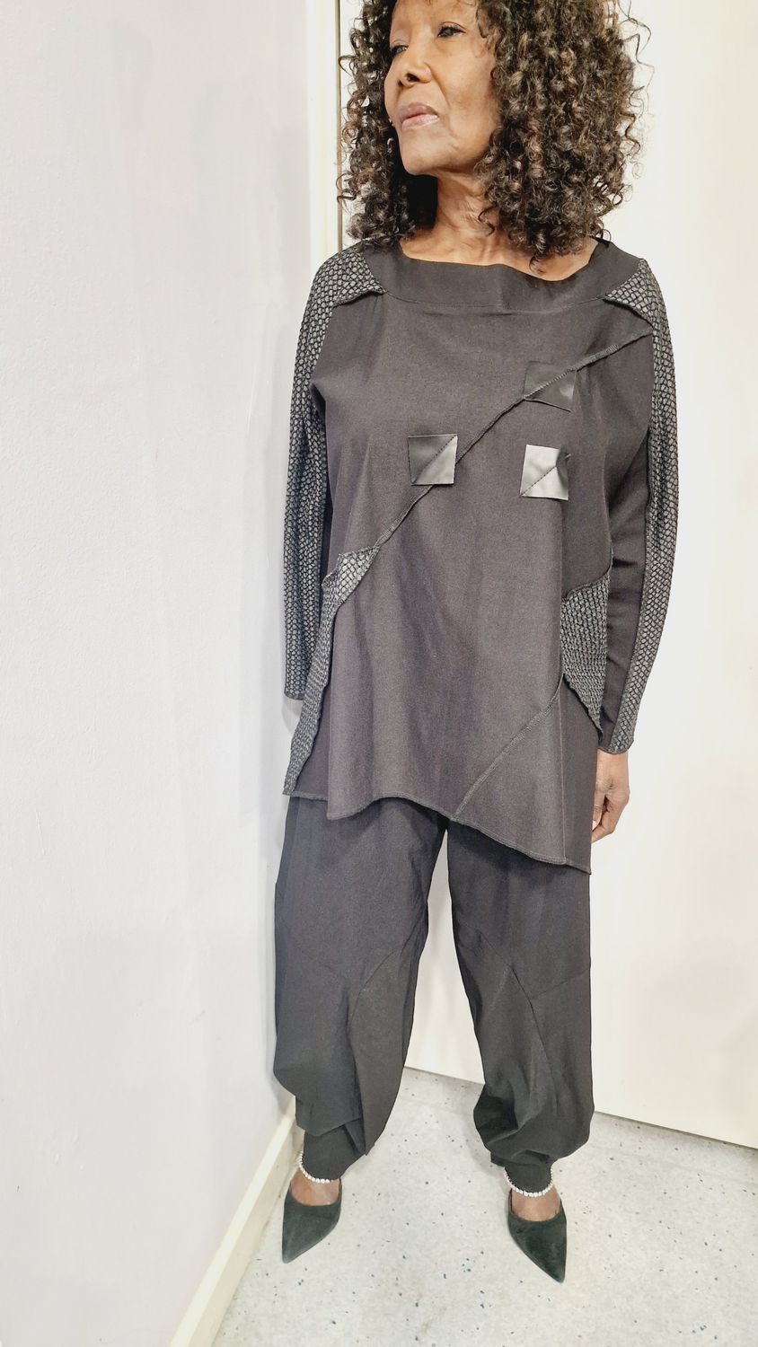 CARACLAN CACOON STYLE TROUSERS