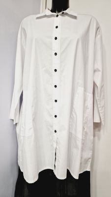 ELLI OVERSIZED COTTON SHIRT WITH BLACK PIPING