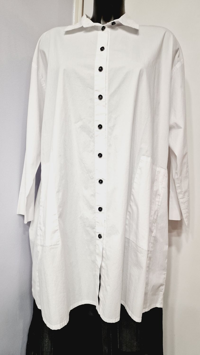 ELLI OVERSIZED COTTON SHIRT WITH BLACK PIPING