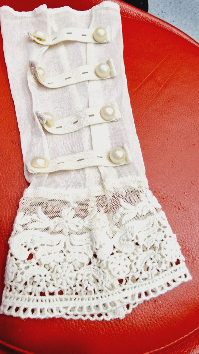 EWAIWALLA ORGANZA EMBELLISHED WRIST CUFFS