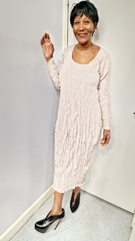 PRIVATSACHEN CRUSH SILK DRESS REGEN-KIESEL