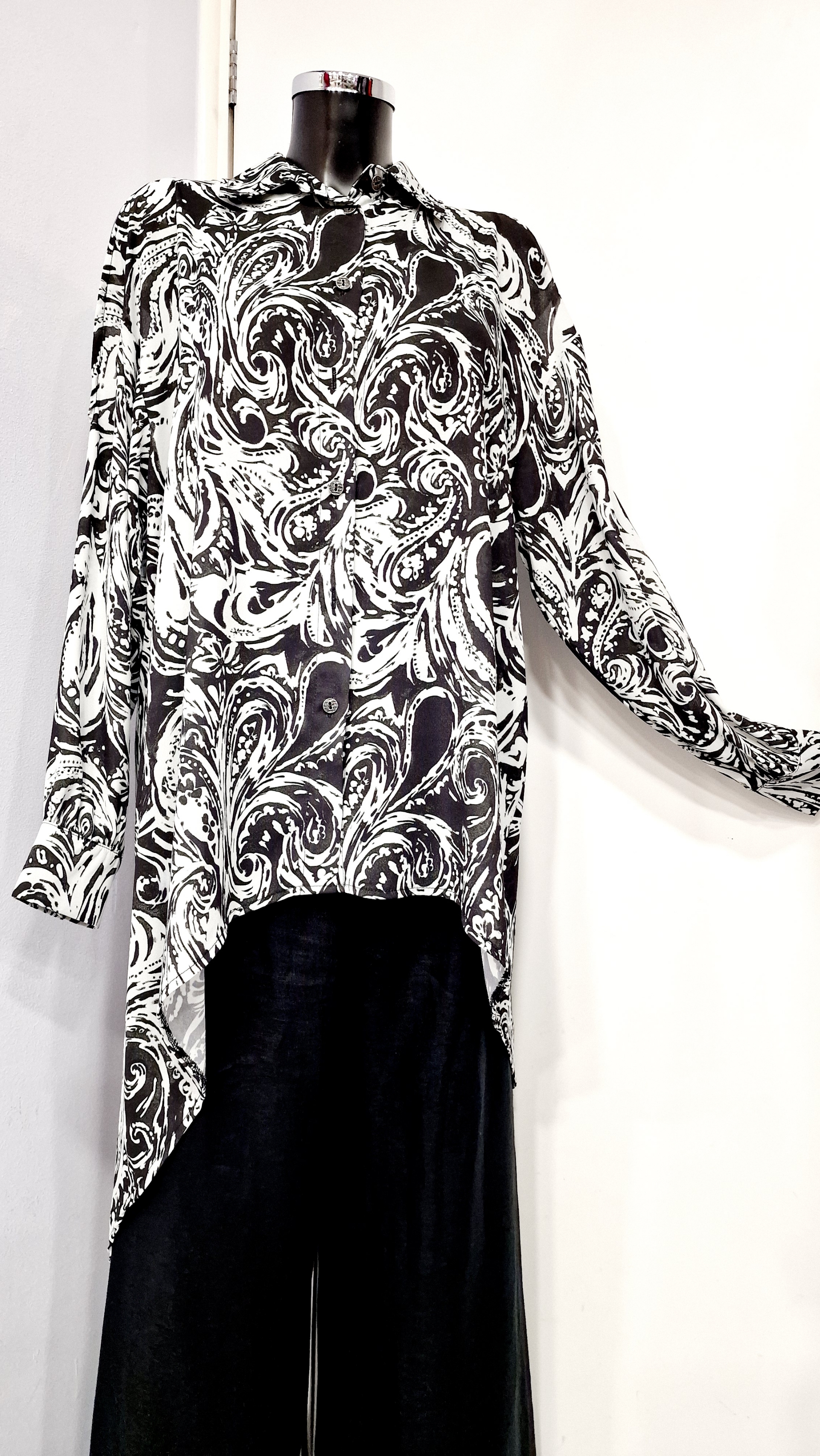 LA HAINE INSIDE US ASYMMETRIC SHIRT-BLACK/WHITE