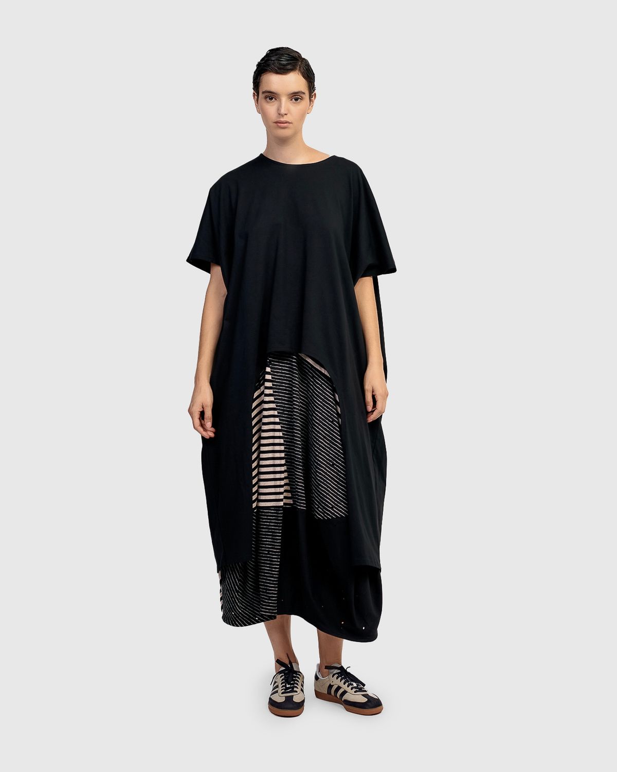 ALEMBIKA (URBAN) OVERSIZED ASYMMETRIC TUNIC/TOP-BLACK