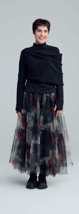 LUUKAA VELVET BLACK TOP LANA